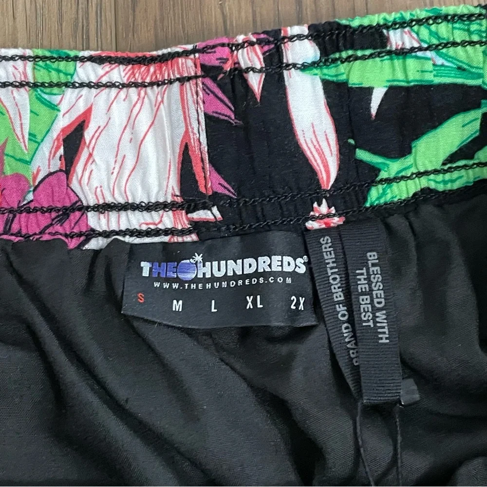 The Hundreds Swim Shorts‎ Mens Small Hawaiian Trunks NEW